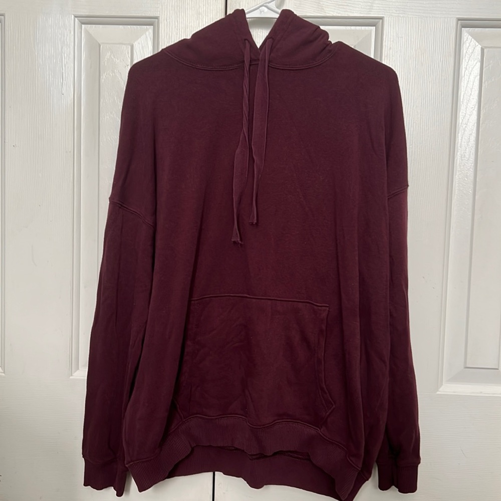 BRAND: american eagle COLOR: burgundy/dark purple SIZE: M